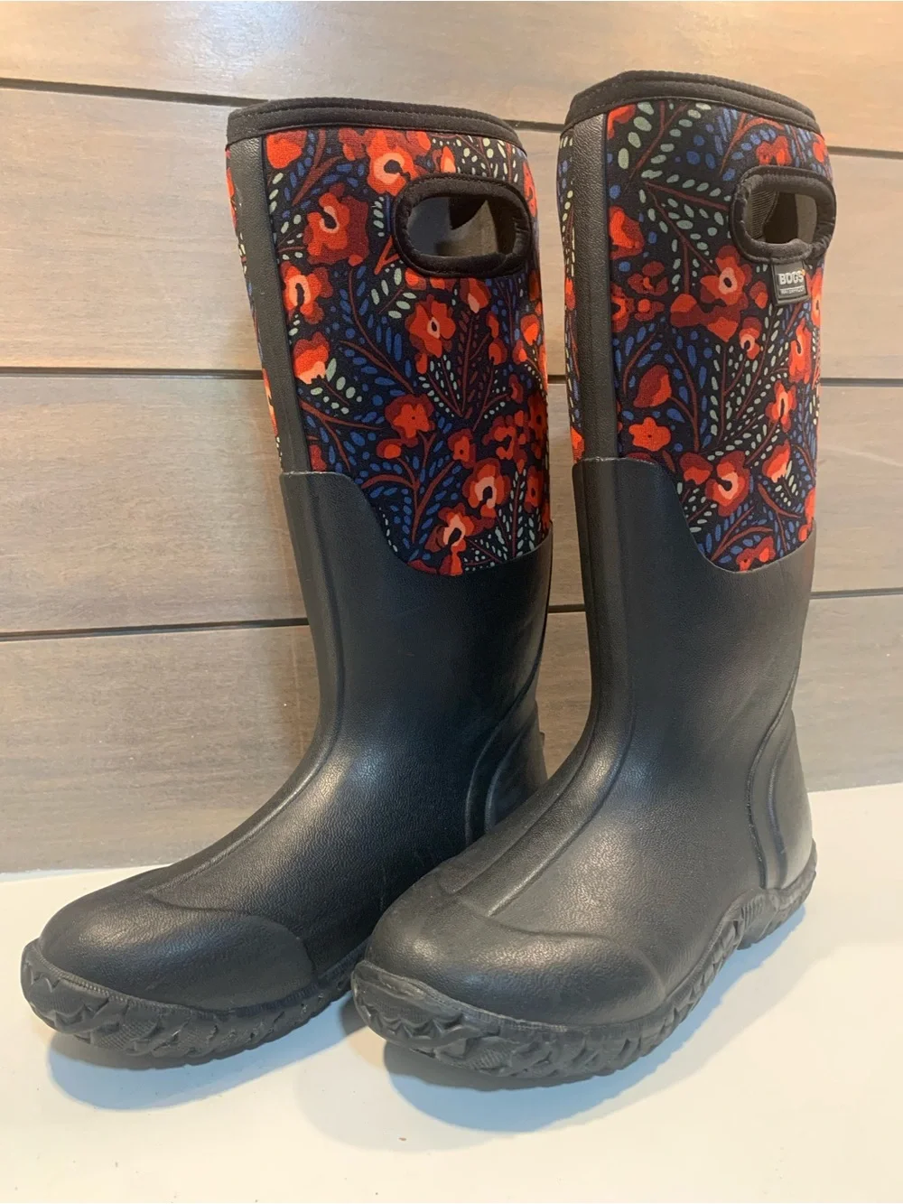 Bogs Womens Mesa Super Flowers Boot Black Red Sz 6 Waterproof Casual Outdoor